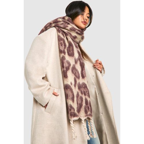 Bufanda Oversize Gruesa Con Flecos Y Estampado De Leopardo - boohoo - Modalova