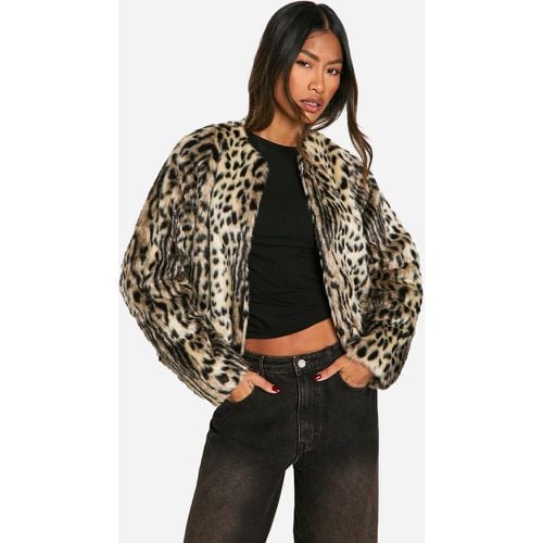 Chaqueta Sin Cuello De Pelo Sintético Con Estampado De Leopardo - boohoo - Modalova