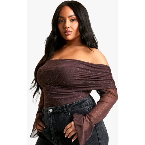 Body Plus Size in rete glitterata con scollo Bardot - boohoo - Modalova