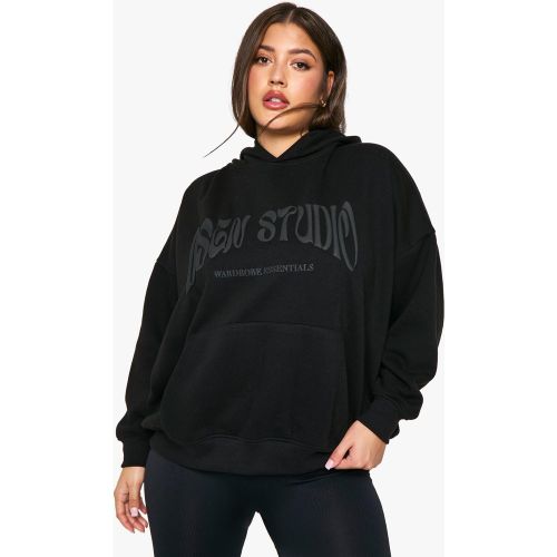 Sudadera Plus Oversize Sobreteñida Con Capucha Y Estampado Dsgn En Relieve - boohoo - Modalova