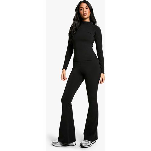 Pantaloni a zampa Tall Premium Sculpt - boohoo - Modalova