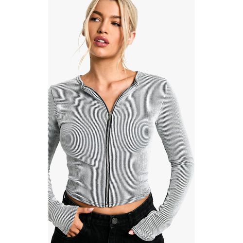 Top a coste a maniche lunghe con zip frontale - boohoo - Modalova