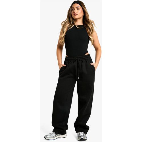 Pantaloni tuta dritti Petite Basic - boohoo - Modalova