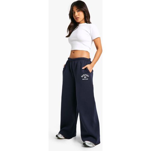 Pantalón Deportivo Petite De Pernera Ancha Con Bordado - boohoo - Modalova