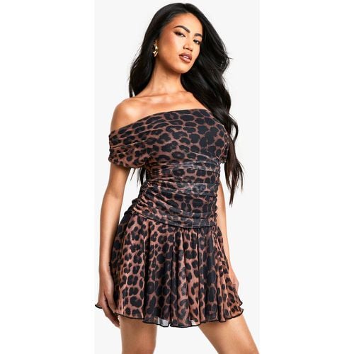 Vestido Mini De Malla Fruncido Plisado Con Estampado De Leopardo - boohoo - Modalova