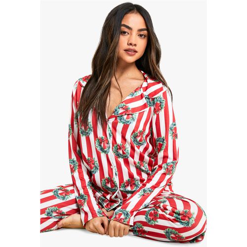 Set pantaloni a maniche lunghe con stampa di ghirlanda di Natale - boohoo - Modalova