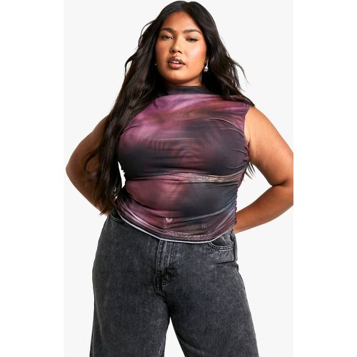 Top Plus Size con ruches astratte e scollo Bardot - boohoo - Modalova