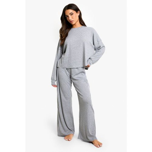 Set pigiama di Loungewear da casa Petite in jersey a righe con pantaloni lunghi - boohoo - Modalova