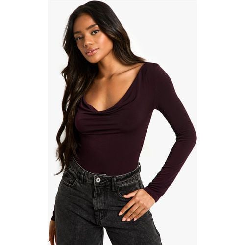 Top seducente a maniche lunghe con scollo a cappuccio fronte e retro - boohoo - Modalova