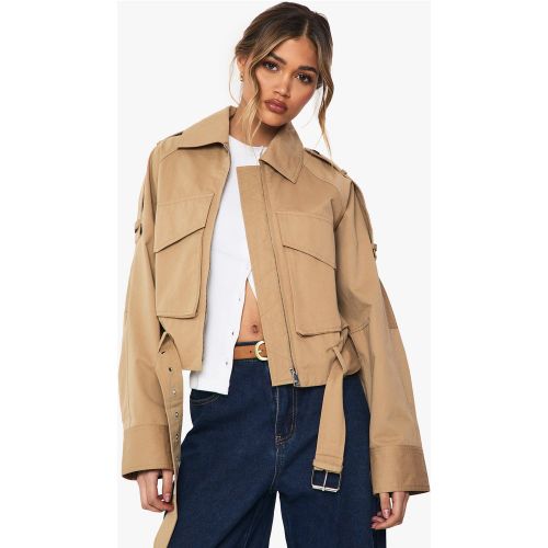 Cappotto Trench Corto Stile Utility Con Cintura - boohoo - Modalova