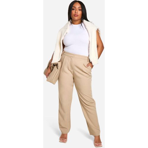 Pantaloni sartoriali Plus Size SLIM GAMBA - boohoo - Modalova