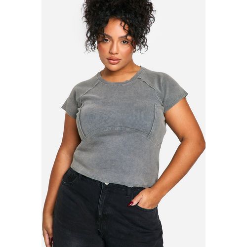 Top Plus Size in lavaggio acido modellante con cuciture - boohoo - Modalova