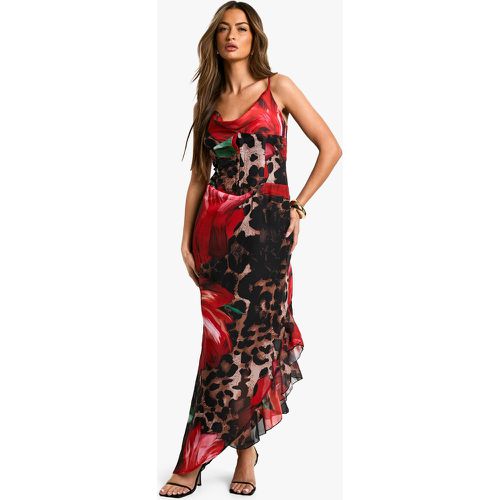 Vestito maxi a corsetto in chiffon misto a fiori leopardati - boohoo - Modalova