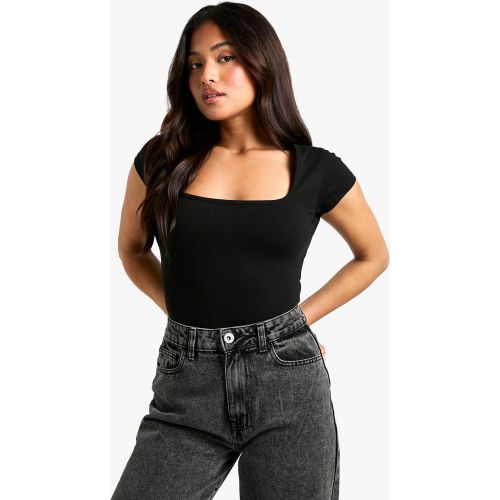 Body Petite Básico Estilo Camiseta De Manga Corta Con Escote Cuadrado - boohoo - Modalova