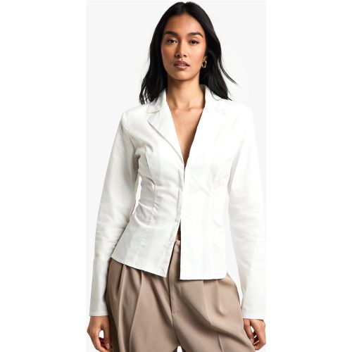 Camicia in cotone popeline con asole e gancetti - boohoo - Modalova