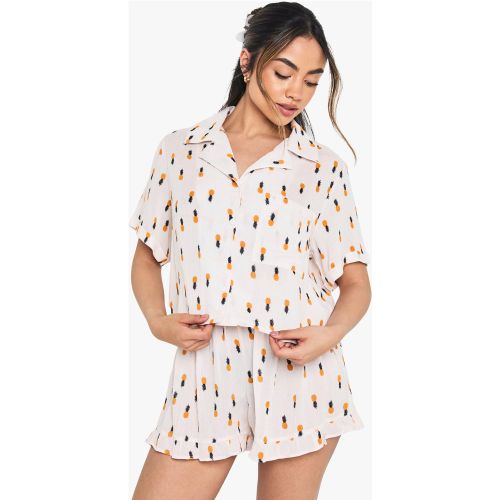 Pijama De Pantalón Corto Y Camisa Recta De Estopilla Con Estampado De Piñas - boohoo - Modalova