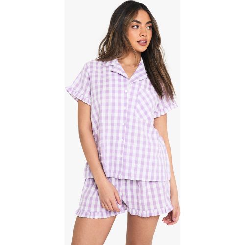 Pijama De Pantalón Corto Y Camisa De Sirsaca Con Estampado De Cuadros Vichy Y Volante - boohoo - Modalova