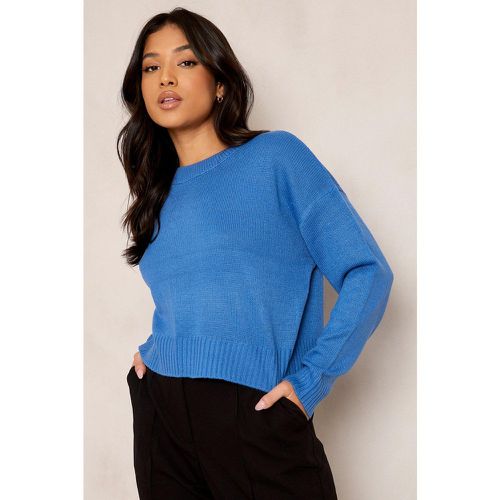 Maglione Petite squadrato in maglia con scollo rotondo - boohoo - Modalova