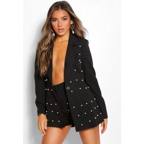 Blazer Petite con perle, Nero - boohoo - Modalova