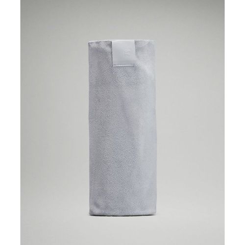 – The (Big) Yoga Mat Towel Handtuch – Grau - lululemon - Modalova