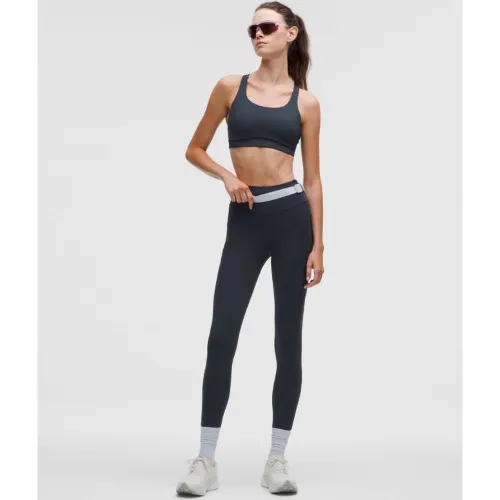 “ Fast and Free Leggings mit hohem Bund 5 Taschen fÃ¼r Frauen â€“ 64 cm â€“ GrÃ¶ÃŸe 10 in - lululemon - Modalova