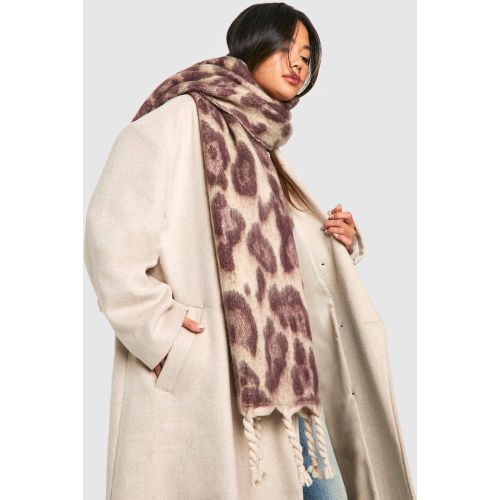 Bufanda Oversize Gruesa Con Flecos Y Estampado De Leopardo - boohoo - Modalova