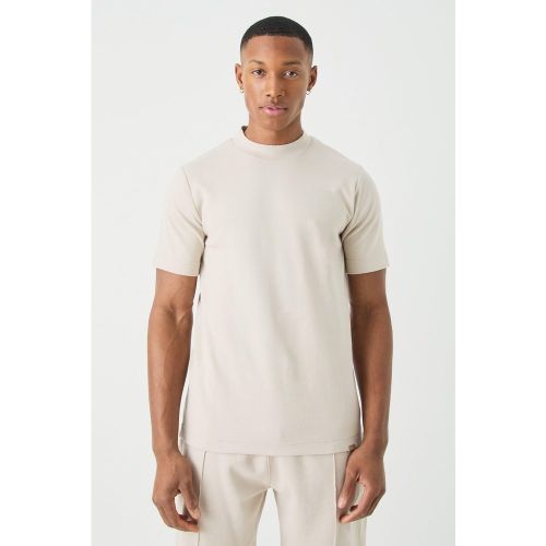 Camiseta Man Ajustada Con Cuello Extendido - boohoo - Modalova