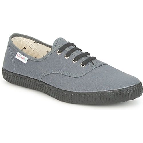 Men's Shoes (Trainers) in - Victoria - Modalova