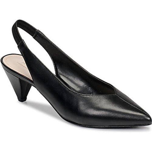 JAYLYN women's Court Shoes in - André - Modalova