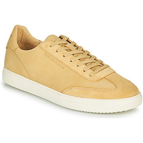 DEANE men's Shoes (Trainers) in - Clae - Modalova