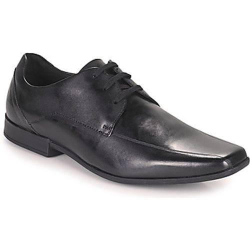 Glement Over men's Casual Shoes in - Clarks - Modalova