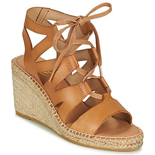 OTANA women's Espadrilles / Casual Shoes in - Betty London - Modalova