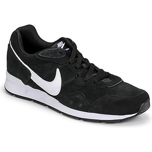 VENTURE RUNNER SUEDE men's Shoes (Trainers) in - Nike - Modalova