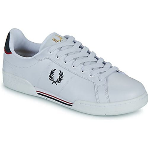 B722 LEATHER men's Shoes (Trainers) in - Fred Perry - Modalova