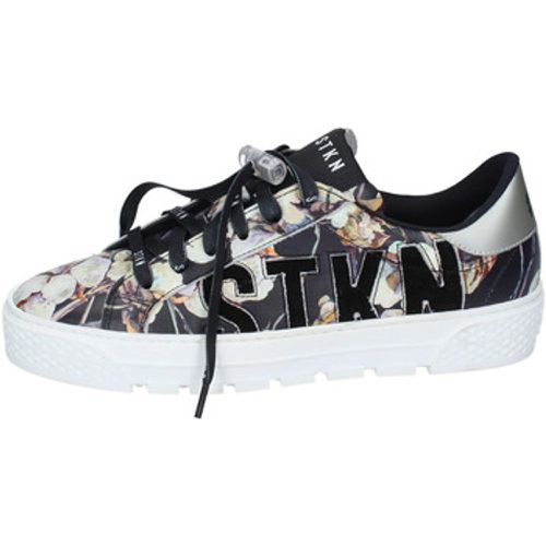 EY917 women's Trainers in - Stokton - Modalova