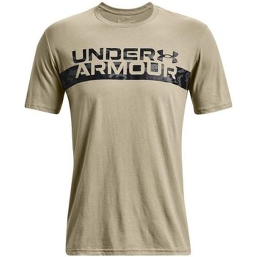 T-Shirt Camo Chest Stripe SS - Under Armour - Modalova