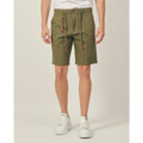Pantaloni corti Bermuda uomo modello chinos in cotone - Yes Zee - Modalova