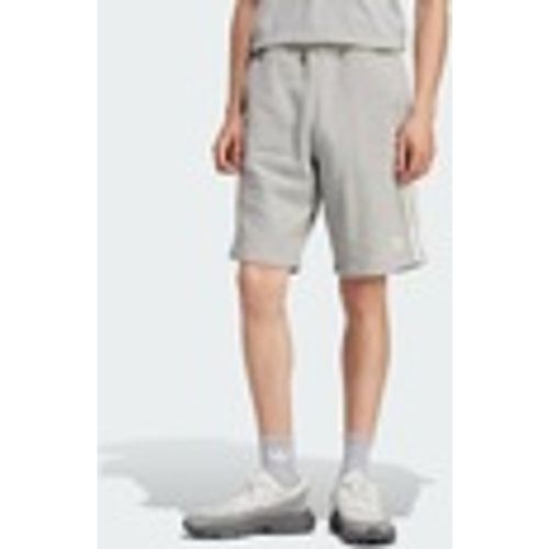 Pantaloni corti MODA UOMO, SHORTS - Adidas - Modalova