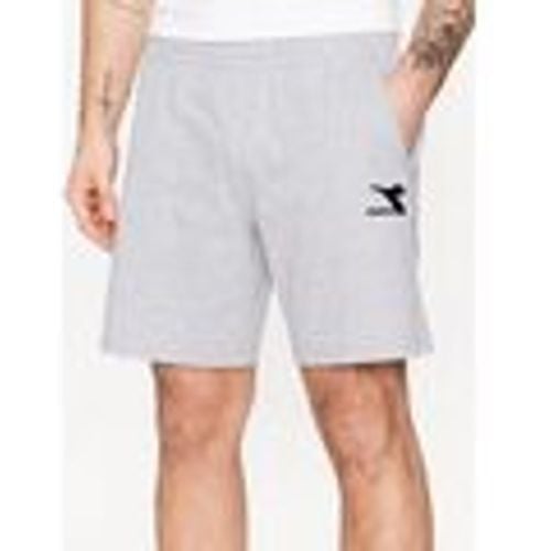 Pantaloni corti MODA UOMO, SHORTS - Diadora - Modalova