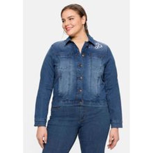 Große Größen: Kurze Jeansjacke mit Trachten-Stickereien, blue Denim, Gr.54 - sheego - Modalova