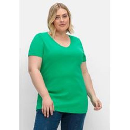Große Größen: T-Shirt mit V-Ausschnitt, blattgrün, Gr.40/42 - sheego - Modalova