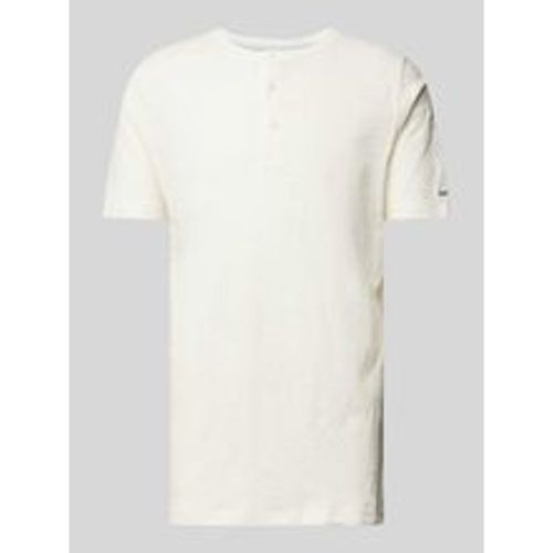 T-Shirt mit Logo-Stitching Modell 'Henley' - FYNCH-HATTON - Modalova