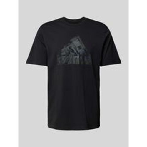 T-Shirt mit Rundhalsausschnitt - adidas Sportswear - Modalova