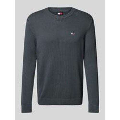 Slim Fit Strickpullover mit Logo-Badge - Tommy Jeans - Modalova