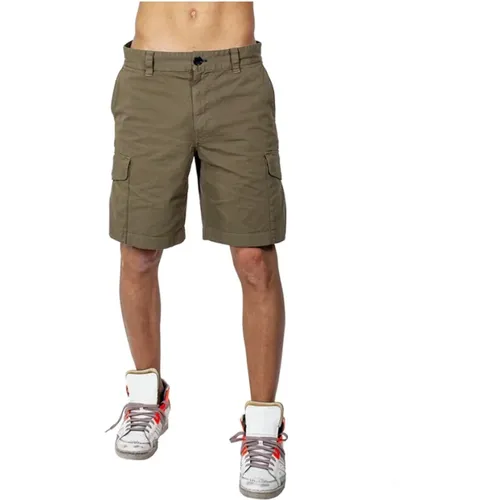 Cargo Shorts with Multiple Pockets , male, Sizes: XL - Paul Smith - Modalova