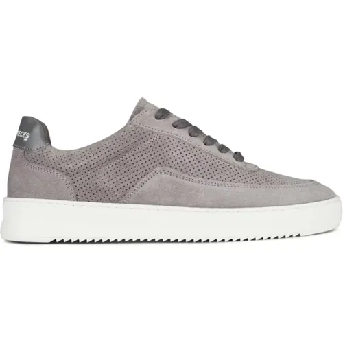 Low Top Mondo Perforated Sneakers , male, Sizes: 11 UK - Filling Pieces - Modalova