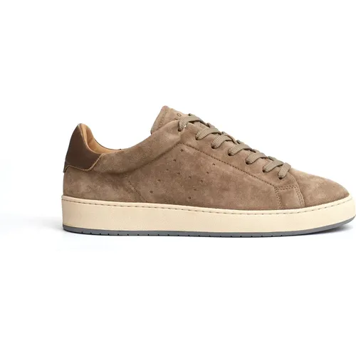 Wildleder Sneakers mit Perforierten Details , Herren, Größe: 42 1/2 EU - Hogan - Modalova