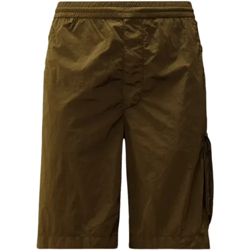Casual Shorts, male, , Size: XL Chrome-R Cargo Shorts Ivy - C.P. Company - Modalova