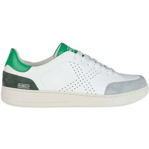 Sneakers, male, , Size: 8 US Green X-Court 05 Sneakers - Munich - Modalova