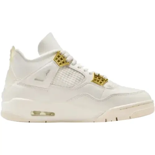 Metallic Gold Retro Sneakers , unisex, Größe: 43 EU - Jordan - Modalova